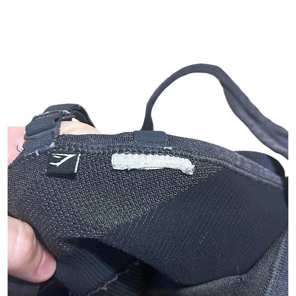 Gymshark Seamless Strappy Sports Bra Tank Black | Cut Tag | Very Stretchy Fit - Picture 4 of 9